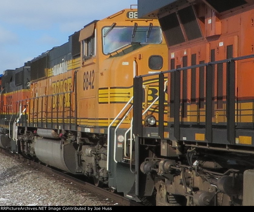 BNSF 8842